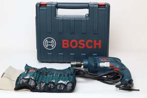 Kit de Taladro Percutor Profesional con Cable GSB 10 RE con Motor de Escobillas 2600 RPM Diseñado para Versatilidad en Espacios Reducidos y Trabajos en Altura - Product Image 5