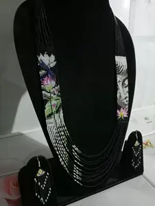 Style tendance | Chunky | Ethnique | Tribal | Collier ukrainien | Unique | Collier pour femme africaine avec boucles d'oreilles, pour les femmes talentueuses/ukrainiennes - Product Image 3