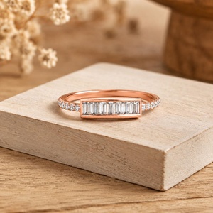 Bague minimaliste en or massif 10K 14K 18K avec diamant taille baguette brillant 0,35 ct, délicate et empilable, pour mariage et fiançailles, bijoux fins - Product Image 3