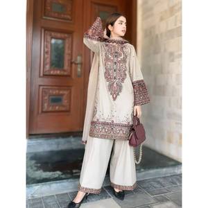 Ensemble de costume de soirée pour femmes de créateur, haut et bas avec un élégant dupatta fantaisie - Product Image 6