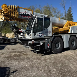 Grues de camion à flèches télescopiques LTC1050-3.1 2016, capacité de levage maximale de 110 231 lb - Product Image 1