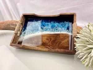 Plateau de service de luxe en résine époxy et bois avec finition élégante pour la vente en gros d'accessoires pour la maison - Product Image 3