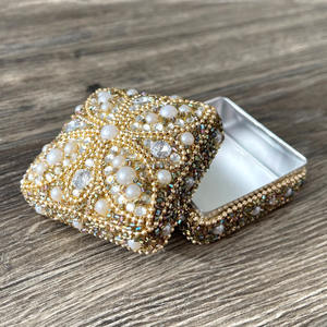 Boîte à bijoux élégante faite à la main pour ranger les bagues, les colliers, les chaînes, boîte à pilules en perles pour femmes - Product Image 2