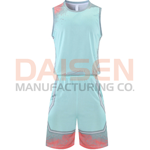 Ensemble d'uniformes de basketball personnalisés légers en tissu polyester respirant à séchage rapide, maillot et short imprimés par transfert thermique - Product Image 5