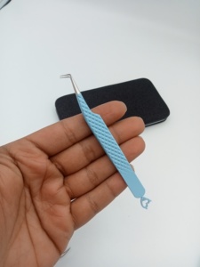 Ensemble de pinces à cils de précision à pointe lisse en acier inoxydable, étui crème, outil professionnel pour cils, 2 pièces, logo personnalisé, pointe ultra-fine - Product Image 2