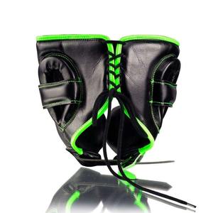 Último Modelo RTS: Set de Sparring de Boxeo Fly Personalizado Negro y Parrot, Equipo de Combate de Cuero Genuino de Alta Calidad - Product Image 4