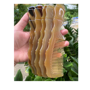Peine de Cuerno de Búfalo para el Cabello, Hecho a Mano, para Masaje del Cuero Cabelludo y Cuidado del Cabello Saludable - Product Image 3