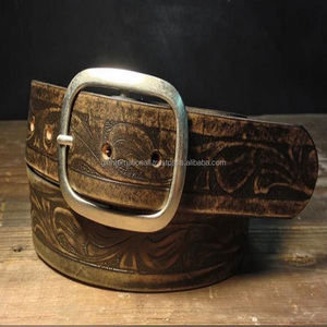 Cinturón Vintage de cuero occidental envejecido hecho a mano, en dos tonos, negro, marrón, relieve floral, cuero con hebilla de plata antigua - Product Image 2