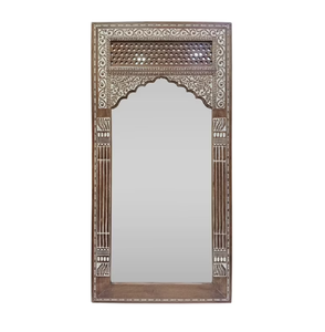 Un espejo arqueado ornamentado con incrustaciones de hueso de camello ofrece un acabado vintage de primera calidad en tono dorado, disponible a precios de mayorista. - Product Image 3