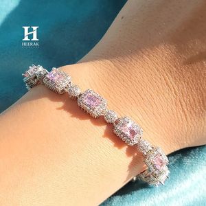 Pulsera de Lujo con Diamantes Rosa Corte Esmeralda y Zafiro Rosa Cultivado en Laboratorio VVS, Oro Blanco de 14K, con Halo y Cierre de Caja Iced Out - Product Image 6