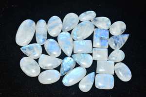 มูนสโตนทรงคาโบชองสำหรับทำเครื่องประดับ - Product Image 1