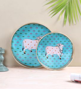 Plateau décoratif rond en métal avec motif animalier pour la table de Diwali, style bohème, motif gravé - Product Image 3