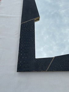 Espejo de Pared Ajustable Hecho a Mano con Marco Rectangular Moderno de Madera, Vidrio, Latón y Cuero de Daphoco Binh Duong para Dormitorio o Sala de Estar - Product Image 3