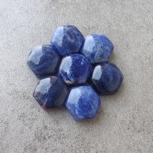 Cabochon en sodalite naturelle, pierre hexagonale, dos plat, pierre calibrée, fabrication de bijoux, disponible en toutes tailles - Product Image 4