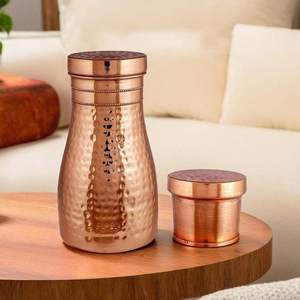 Ensemble Carafe à Eau en Cuivre avec Deux Verres, Finition Martelée à la Main, Bouteille de Service Réutilisable, Vaisselle pour la Maison et les Dîners, Articles Cadeaux - Product Image 6