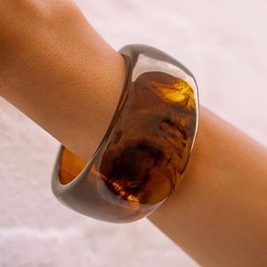 Handmade Luxury <b>Resin</b> Bracelet For Women Party Fashion <b>Resin</b> Bangles For Women Modern Chic Jewelry Collection - Product Image 3