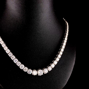 Collier en diamant, argent sterling 925, moissanite taille ronde, design élégant, bijoux fins, accessoire intemporel, fabriqué avec - Product Image 2