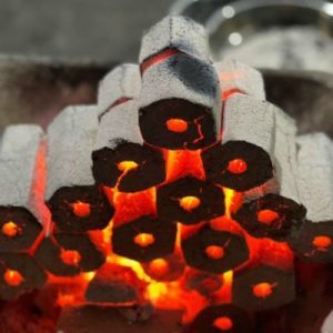 Máquina de Briquetas de Carbón de Aserrín de Madera, Combustible para Barbacoa de Madera Dura, 7000-8000 Kcal/Kg, Forma de Trozo, Carbono Fijo 75-85%, Para Exteriores - Product Image 3