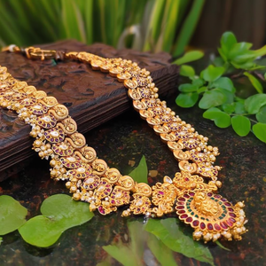 Fashion Jewelry Set Gold Long Haram Design with Kemp Stones - Product Image 3