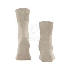 Calcetines deportivos de primera calidad, transpirables y cómodos para fitness, entrenamiento, correr y actividades deportivas. - Product Image 2