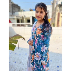 Pantalon haut en coton à impression numérique avec verre fait main Alia Cut et Dupatta en bleu - Product Image 6