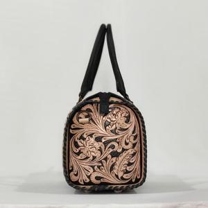Sac de voyage mini Speedy pour femme en cuir véritable noir à 100 %, orné d'une seule pierre sur le dessus et de motifs floraux sculptés à la main - Product Image 2