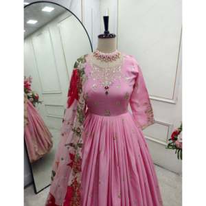 Vestido Bordado de Diseño Indio y Pakistaní con Pent y Dupatta con Trabajo de Lentejuelas - Product Image 1