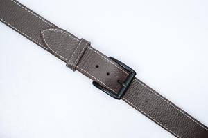 Cinturones de Cuero Genuino Premium al por Mayor para Hombre, Hebilla con Logotipo Personalizado de Alta Calidad, Servicio OEM, Color y Talla Personalizados, Exportación - Product Image 4