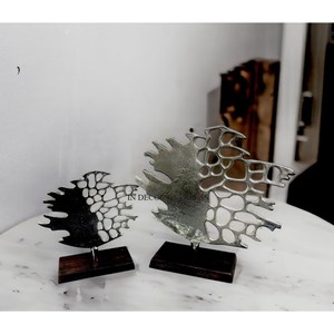 Escultura de Madera Hecha a Mano de Luna y Follaje, Decoración de Mesa Estilo Shabby Chic para Sala de Estar - Product Image 6