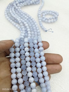 Perles rondes en agate bleue naturelle – Perles lisses et polies pour la fabrication de bijoux - Product Image 3