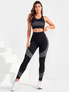 Vêtements de sport personnalisés pour femmes, doux, à séchage rapide, extensibles dans les quatre sens, ensemble deux pièces taille haute - Product Image 3