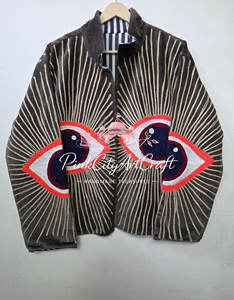 Veste d'hiver luxueuse pour femme, traditionnelle, artisanale, en velours matelassé et coton brodé, style bohème fusion, idéale pour les occasions festives. - Product Image 5