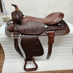 Silla de montar western hecha a mano de cuero genuino marrón con detalles de grabado |   Juego de Silla de Montar para Caballo de Primera Calidad, Silla de Montar de Alta Gama - Product Image 2