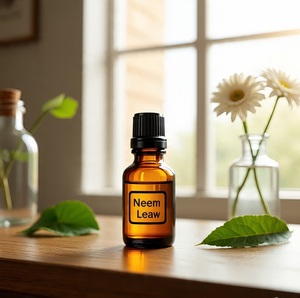 Huile Essentielle de Feuilles de Neem Fraîches HIMVEDA, Qualité Garantie, 100% Pure, Distillée à la Vapeur, Bouteille de 1Kg, Qualité Supérieure, Écologique, Inde - Product Image 1
