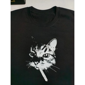 T-shirt noir à manches courtes pour homme avec imprimé cigarette, col rond sportif, coupe ajustée, en coton respirant - Product Image 5