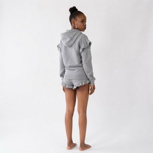Conjunto de sudadera con capucha de 2 piezas para mujer, sudadera con cremallera, pantalones cortos con volantes, chándal, atuendo informal - Product Image 2