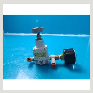 Régulateur de pression de précision SMC LAM 772-082235-003 IR1020-DUN00211, utilisé comme pièce détachée pour équipement semi-conducteur d'occasion - Product Image 6