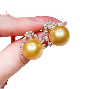 Boucles d'oreilles pendantes élégantes en or 18 carats avec perles d'eau douce naturelles de 3 à 4 mm, avec boîte cadeau assortie pour les navetteurs - Product Image 5