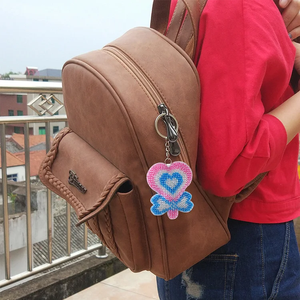 Porte-clés Lumineux Portable Écologique et Étanche avec Broderie de Perles en Verre de Cristal de Quartz Rose Fait Main, Motif Sucette Cartoon - Product Image 3