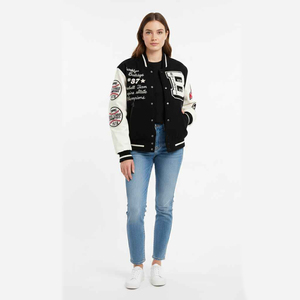 Veste universitaire premium pour homme, noire et blanche, avec patchs brodés, en laine et cuir, style Letterman, avec patchs en chenille brodés - Product Image 3