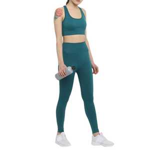 Conjunto de yoga para mujer con logo personalizado, ropa deportiva hecha con material duradero, conjunto de yoga para mujer de calidad premium, conjunto de yoga transpirable para mujer - Product Image 5