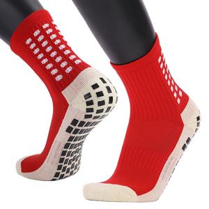 Chaussettes de football athlétiques personnalisées en polyester avec grip, dernières nouveautés OEM 2026, offres spéciales pour marques et revendeurs en ligne - Product Image 4