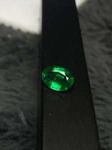 Pierre précieuse naturelle vert émeraude, taille ovale, origine ZM, pour la fabrication de bijoux - Product Image 4