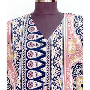 Caftán Maxi 100% Hecho a Mano en Algodón para Mujer, Cuello en V, Sin Mangas, Estampado Floral, Ecológico, Silueta Ajustada, Estilo Casual Natural - Product Image 3