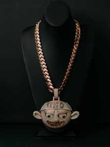Colgante de Moissanita Personalizado con Forma de Baguette Helada, Plata 925, Engaste de Garra, Joyería Hip Hop Unisex para Uso Diario - Product Image 1