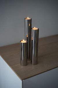 Porte-bougie décoratif moderne en métal pour la décoration de la maison - Product Image 1