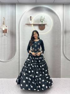 Conjunto de Lehenga con Top de Algodón Puro, Completamente Cosido a Mano con Latkan, Estilo Kodi, Corte Holgado, para Bodas, para Mujer - Product Image 6