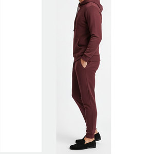 Chándal de Diseño Moderno con Color Personalizado, Tejido Suave de Secado Rápido, Chándal para Hombre para Uso en Exteriores - Product Image 3