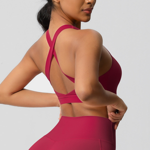 Débardeur de yoga contrastant pour femme avec soutien-gorge de sport push-up, bretelles convertibles, extensible, respirant, antichoc, et short intégré - Product Image 4