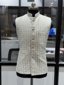 Chaleco de brocado plateado imperial para hombre, chaqueta de lujo jacquard estilo Nehru, chaleco Bandhgala para recepción de bodas, chaqueta indo de diseñador - Product Image 3